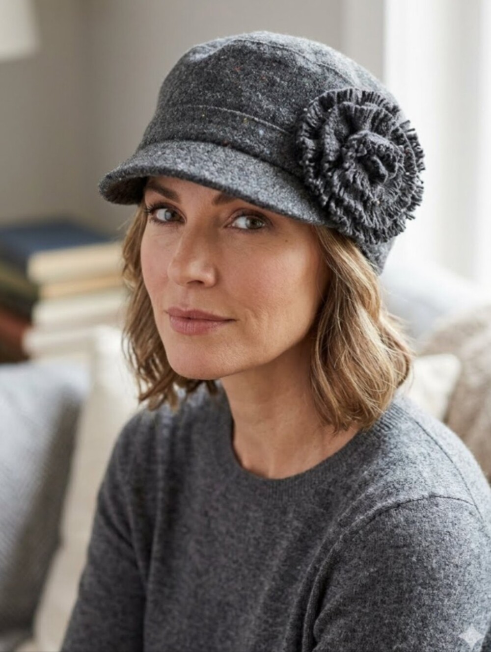 NWOT! David & Young Charcoal Gray Wool Blend Brimmed Hat 3D Flower Accent OSFM